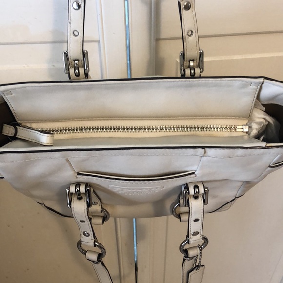 Coach leather bag - Picture 2 of 8